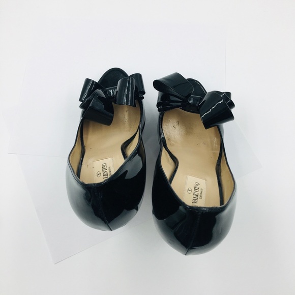 Authentic Valentino Heels - Picture 6 of 12